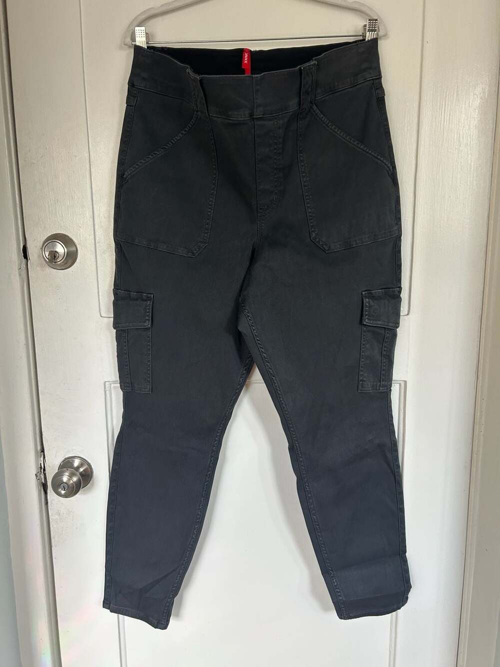 Spanx Stretch Twill Ankle Cargo Pants in Washed Black